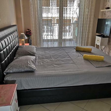 Brick Apartment Néa Péramos Zewnętrze zdjęcie