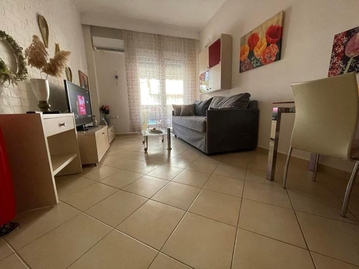 Brick Apartment Néa Péramos Zewnętrze zdjęcie
