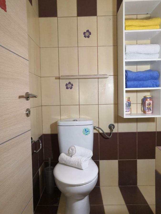 Brick Apartment Néa Péramos Zewnętrze zdjęcie